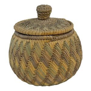 Handwoven Papago Herb Basket With Lid 5"x4.5" Soutwest Rustic Storage Container